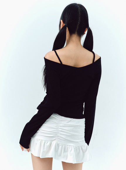 off-shoulder-long-sleeve-top-ig304