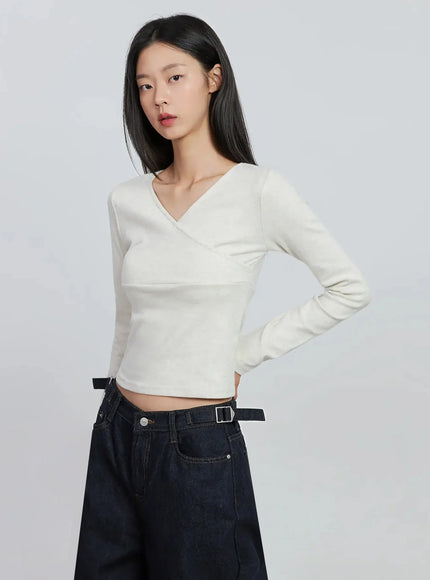 casual-v-neck-long-sleeve-top-io530