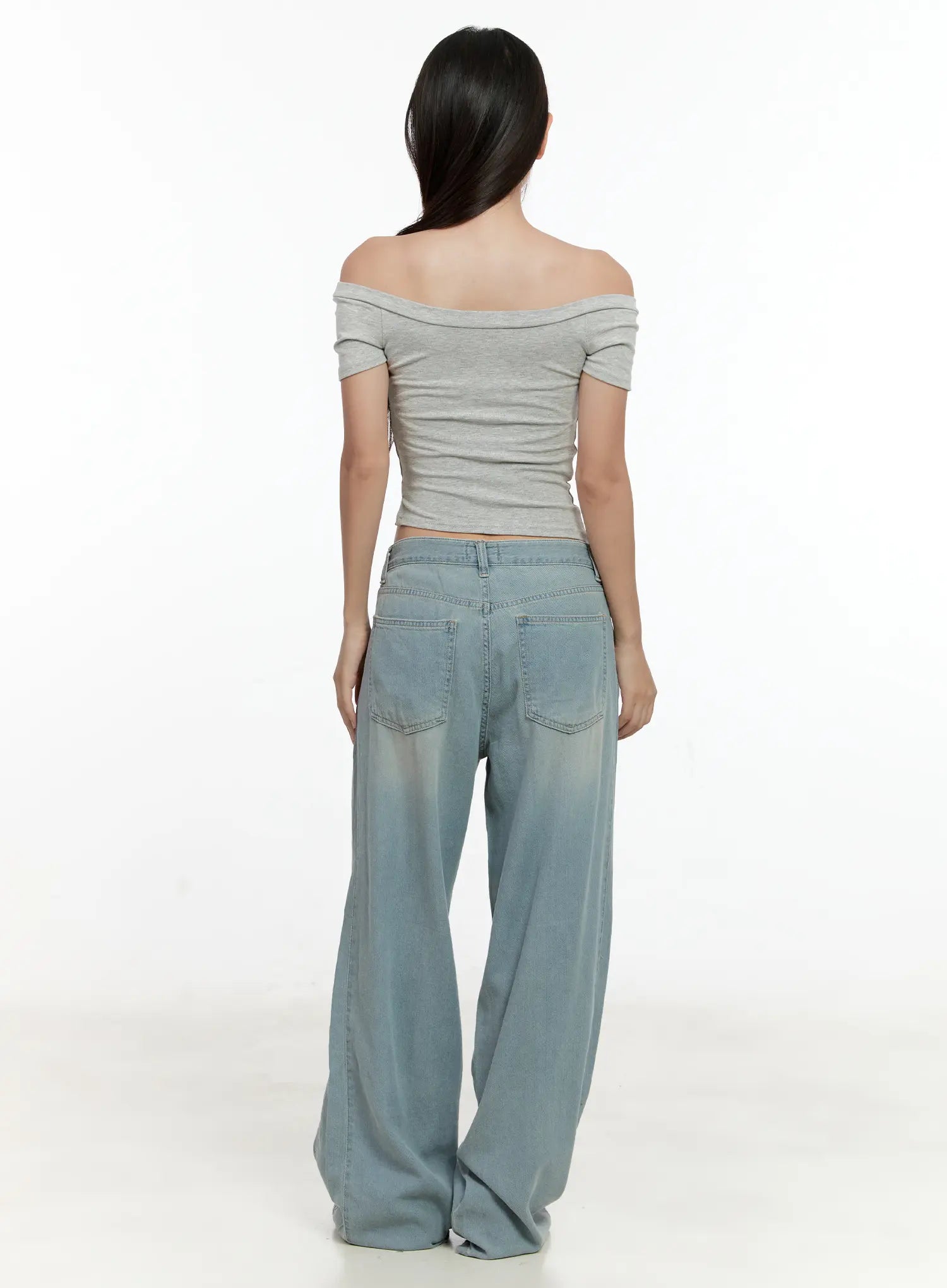 off-shoulder-graphic-top-cl531