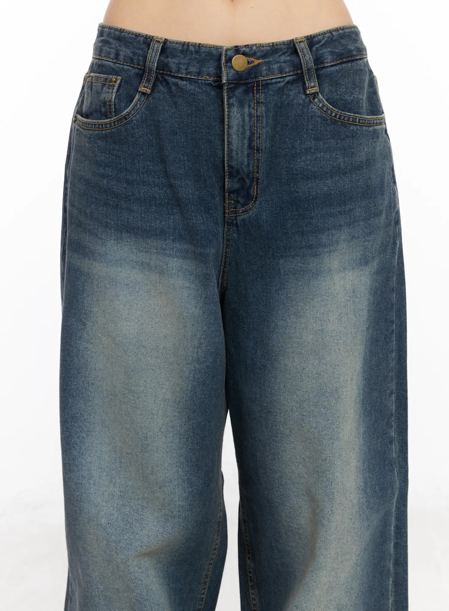 Eliza Fleece-Lined Washed Wide Leg Jeans CD518