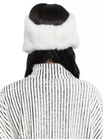 soft-knit-ear-flap-hat-in528