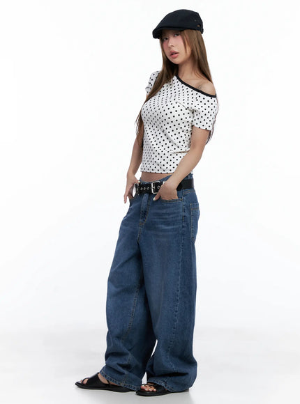 polka-dot-off-shoulder-top-cl510