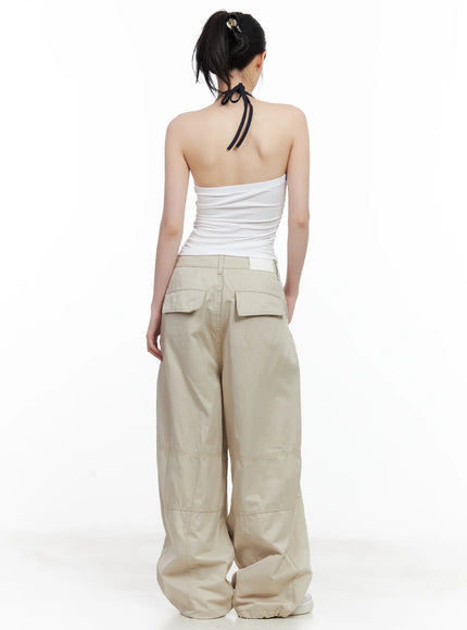 contrast-graphic-halter-top-cu530