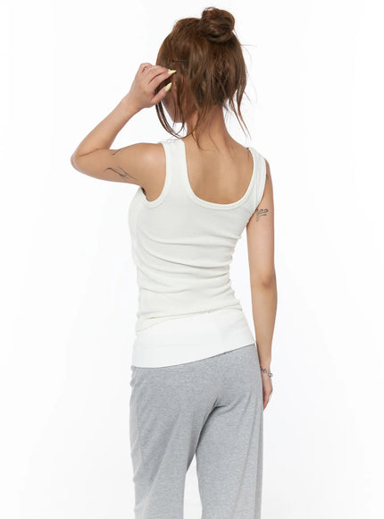 essential-built-in-bra-ribbed-tank-top-cu502