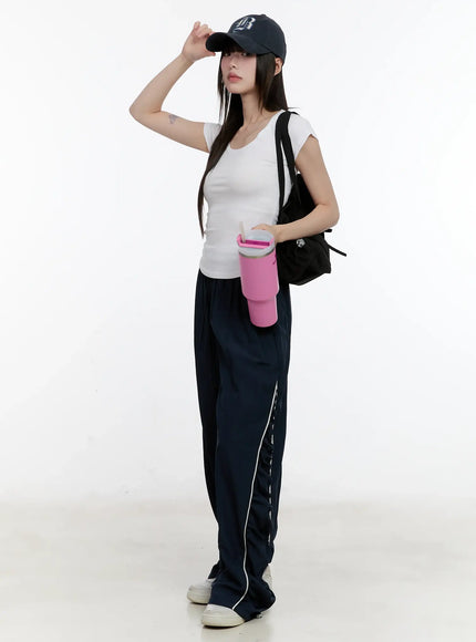 cotton-u-neck-essential-top-cl504