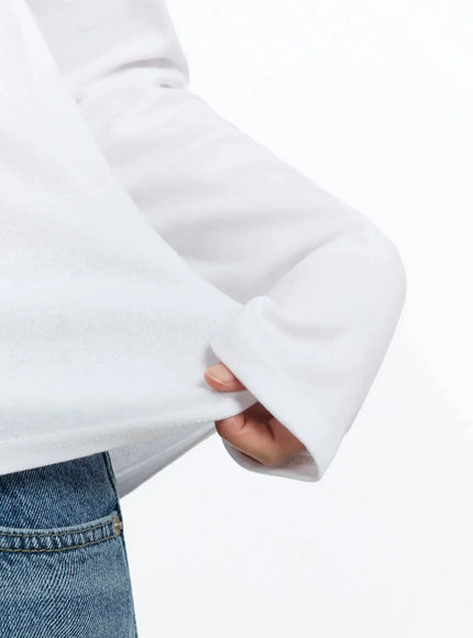 Classic Round Neck Long Sleeve Top IM519