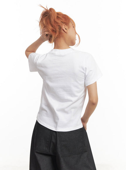 graphic-star-crop-top-ia515