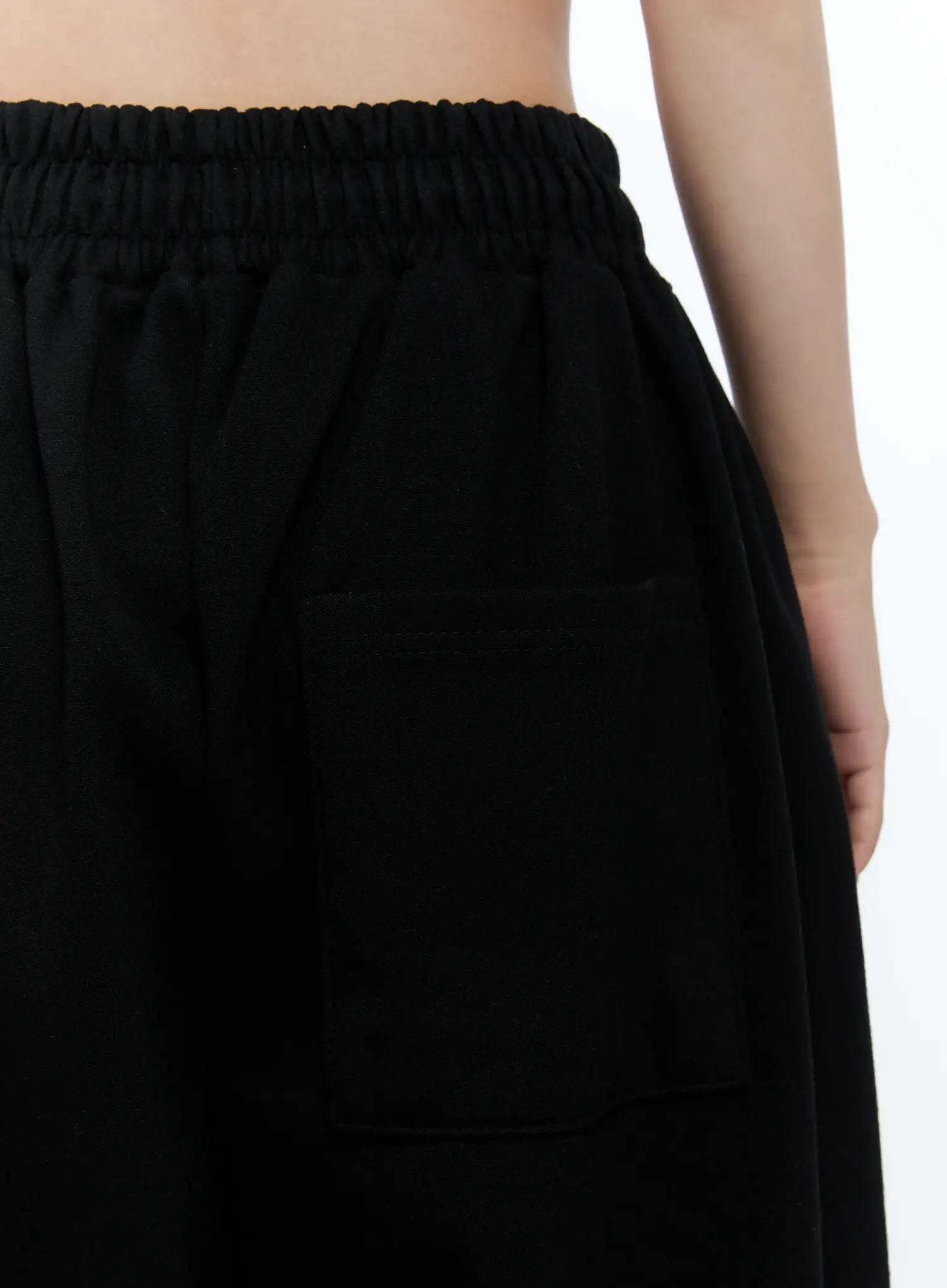 wide-leg-relaxed-fit-track-pants-cl530