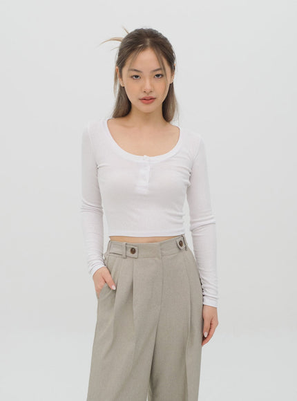 Scoop Neck Long Sleeve T Shirt with Front Buttons CM2