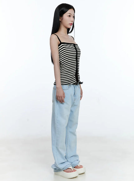 mae-washed-flare-denim-jeans-cg512
