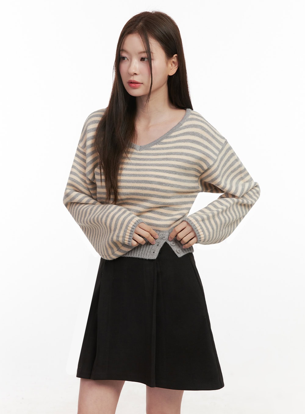 stripe-oversized-v-neck-sweater-if505