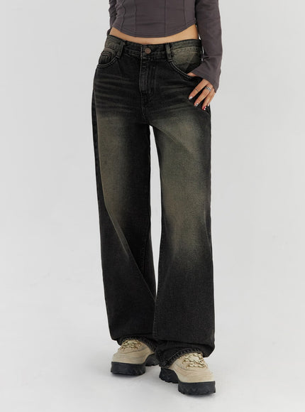 washed-straight-leg-jeans-cs326