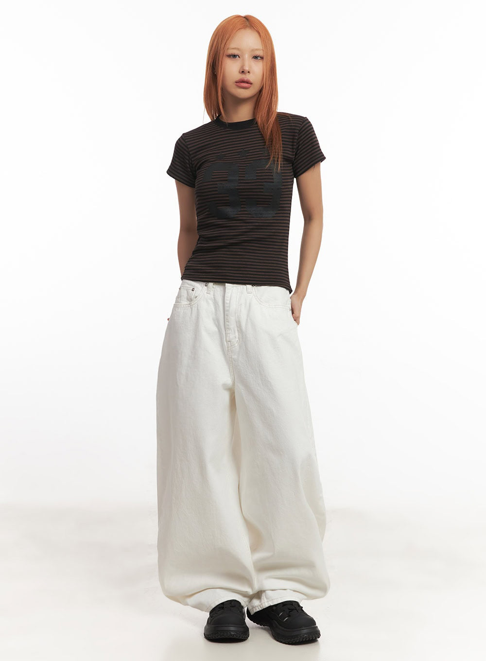 striped-slim-fit-graphic-top-ia515