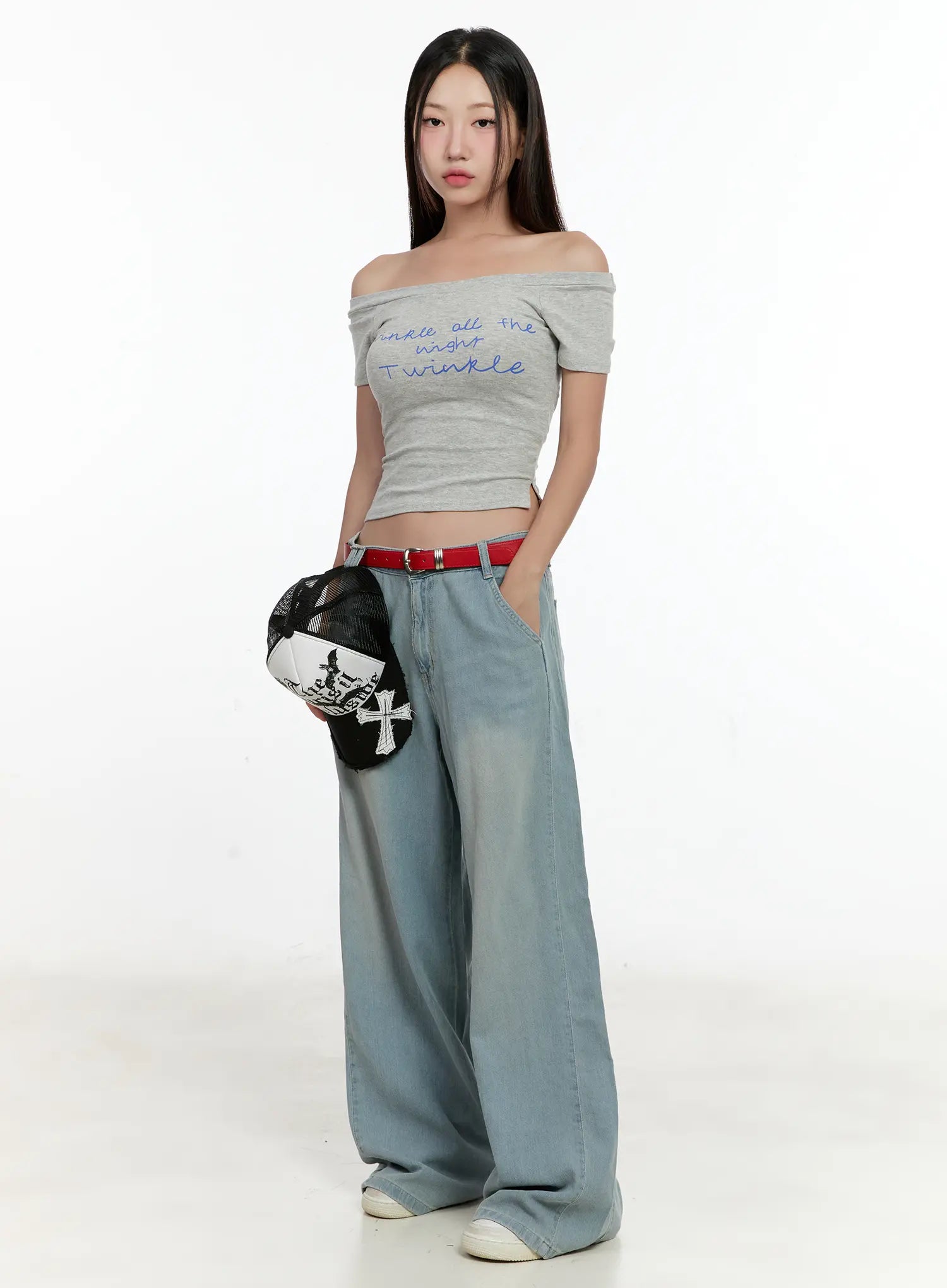 off-shoulder-graphic-top-cl531