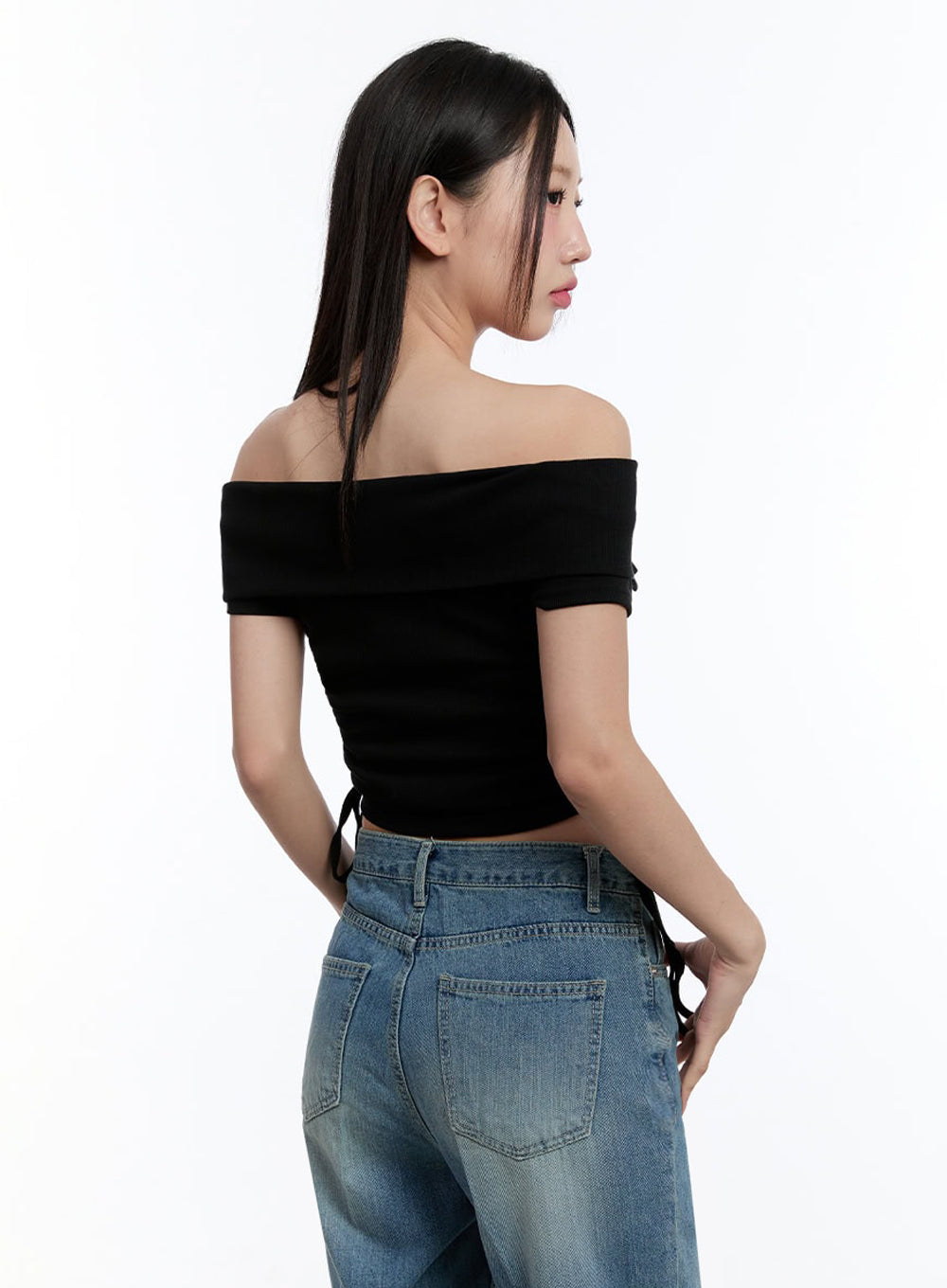 shirred-zip-up-off-shoulder-crop-top-iu503