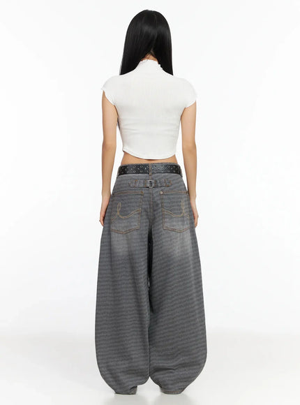 wavy-ribbed-cropped-t-shirt-ca513