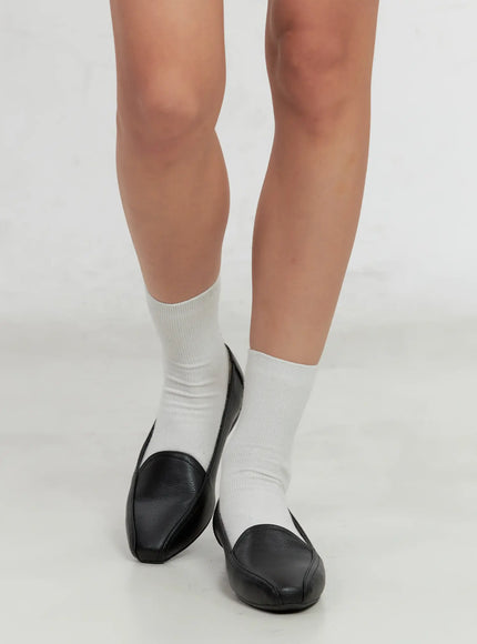 soft-faux-leather-loafers-is516