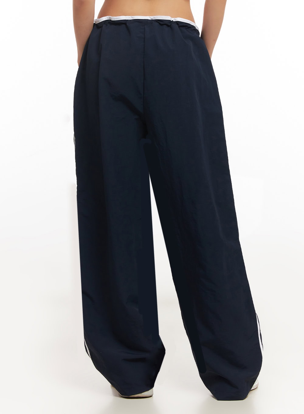 striped-nylon-track-pants-ia507
