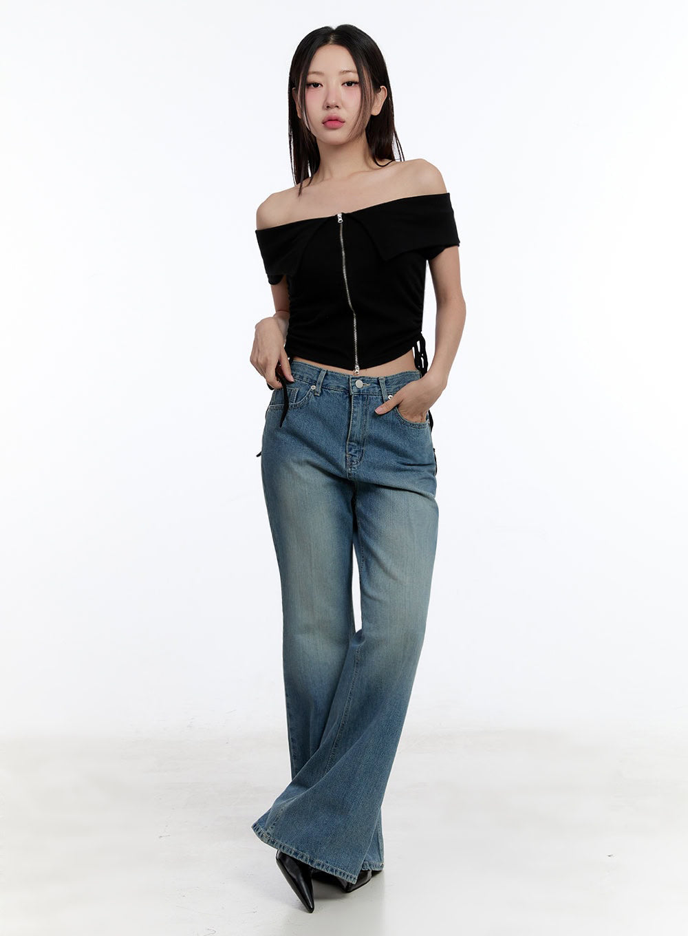 shirred-zip-up-off-shoulder-crop-top-iu503