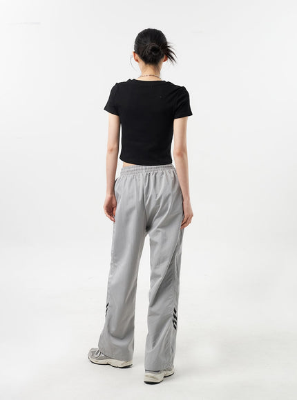 wide-leg-track-pants-cu309