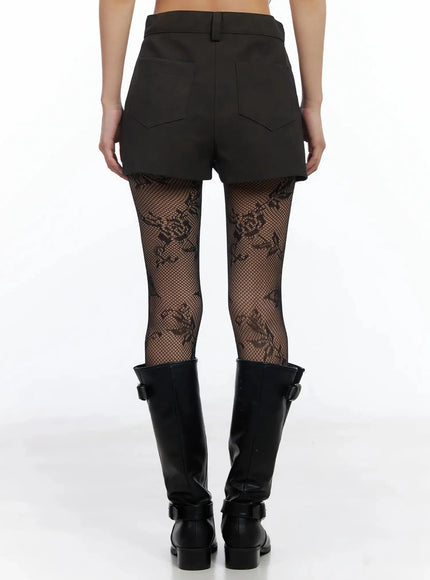 studded-leather-shorts-im530