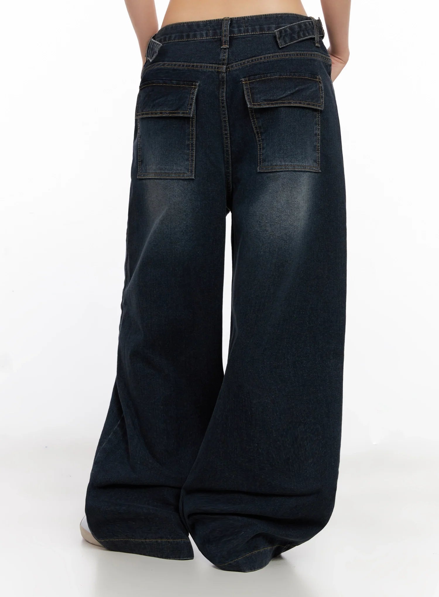 soyoung-washed-adjustable-wide-leg-jeans-ig508
