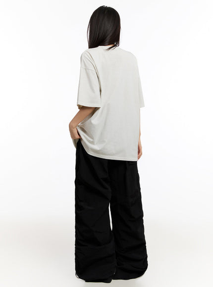 oversized-washed-graphic-tee-iu509