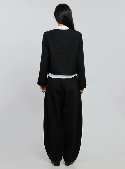 modern-black-cropped-blazer-io530