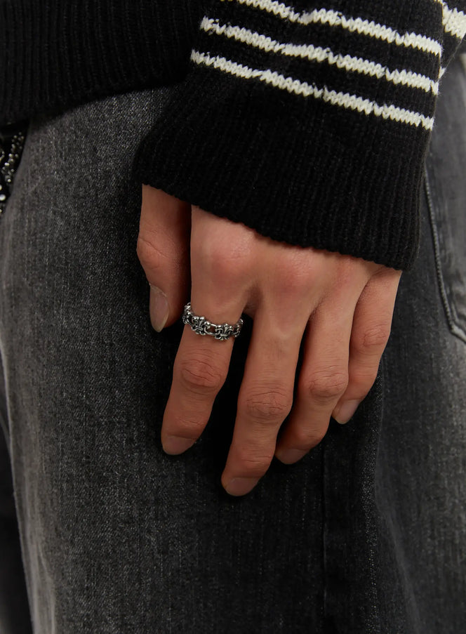 bold-cross-pattern-ring-id524