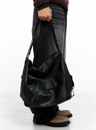 versatile-faux-leather-shoulder-bag-io502 / Black