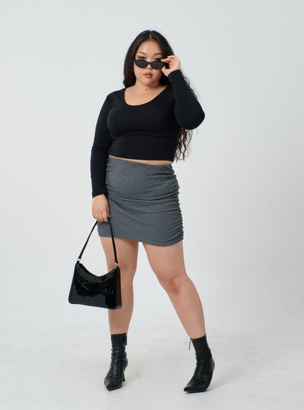 Plus U-Neck Long Sleeve Cropped Top ID27