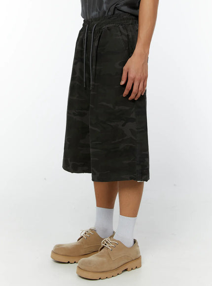 mens-camo-bermuda-shorts-dark-gray-iy513