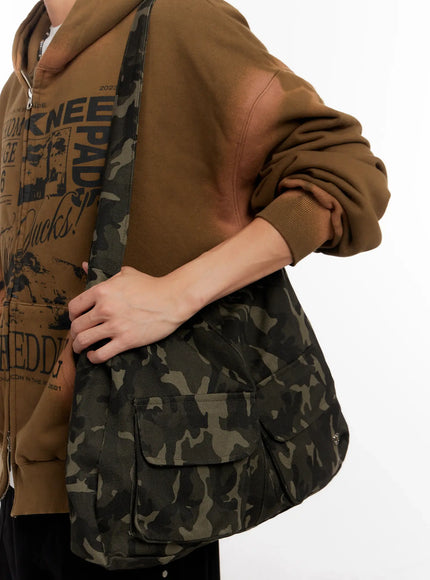 camo-shoulder-bag-with-utility-pockets-io-528
