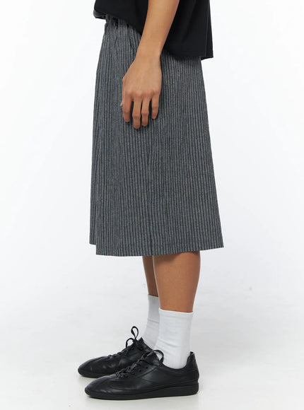 mens-gray-linen-bermuda-shorts-iu503