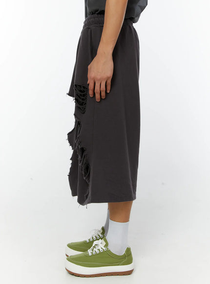 mens-distressed-bermuda-shorts-dark-gray-iy513