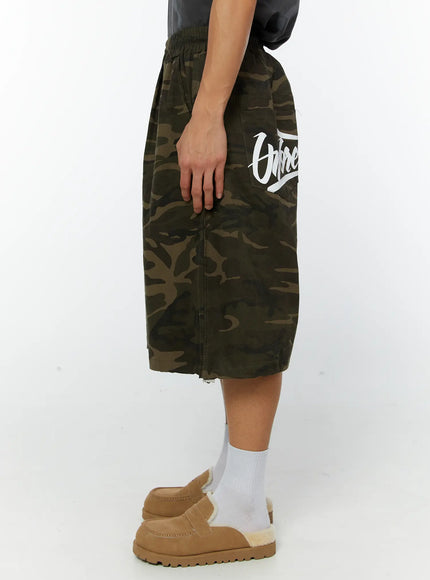 mens-camo-bermuda-shorts-dark-green-iy513