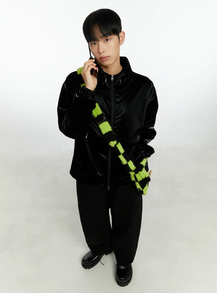 checker-faux-faur-crossbody-bag-if511