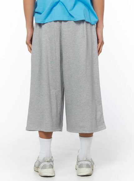 mens-gray-relaxed-fit-bermuda-sweat-shorts-iu503