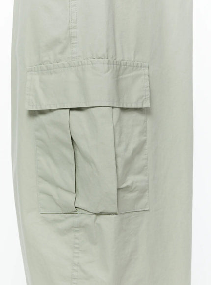 mens-wide-cargo-pants-light-gray-iy506