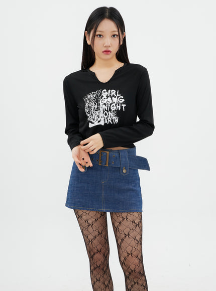 Cropped Long Sleeve T Shirt with Graphic Print K2302