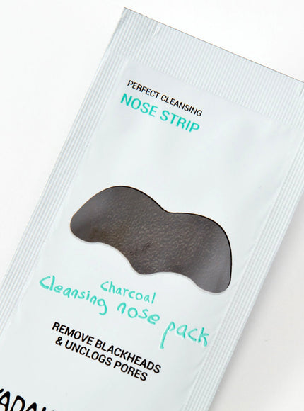 Charcoal Cleansing Nose Pack (10pcs)