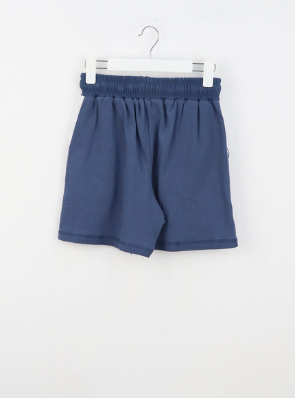 tee-and-track-shorts-set-iy323