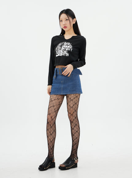 Cropped Long Sleeve T Shirt with Graphic Print K2302