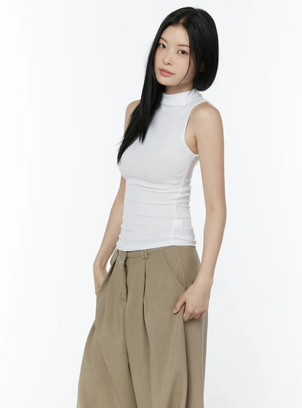 ribbed-mock-neck-sleeveless-top-iu503