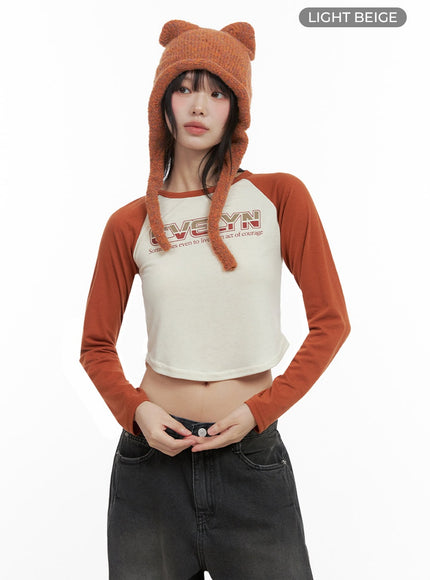 graphic-raglan-crop-top-io430