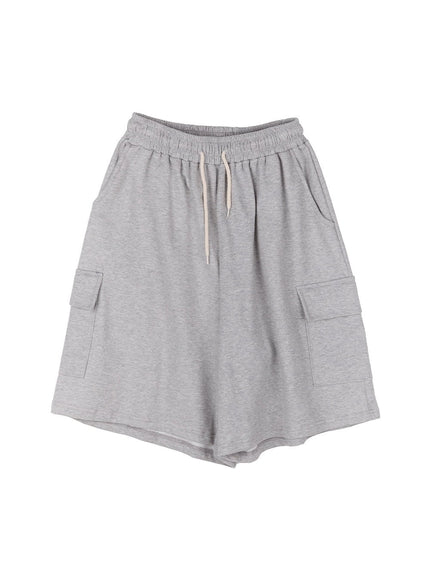 men-s-cargo-comfort-wide-leg-sweatshorts-iy529