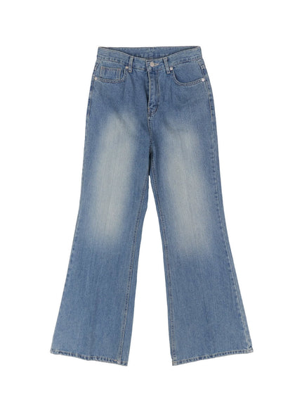 aliya-washed-bootcut-jeans-iu503