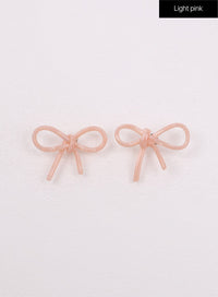 acrylic-ribbon-stud-earrings-ij419