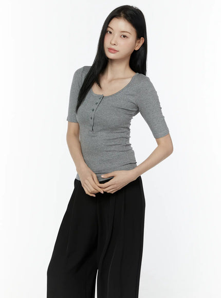 henley-neck-3-4-sleeve-top-iu503