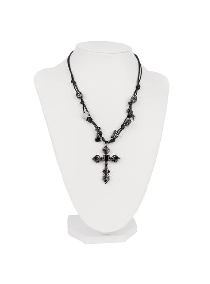 bold-metallic-pendant-cord-necklace-in510 / Black